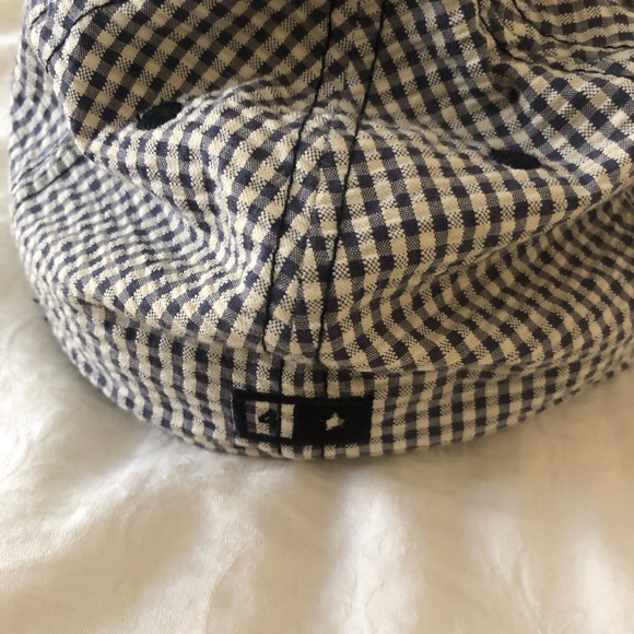 Houndstooth pattern unisex cap, size 7, adjustable, like new - Picture 5 of 5